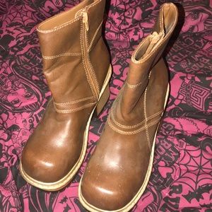 Vintage Fashion Bug brown boots.